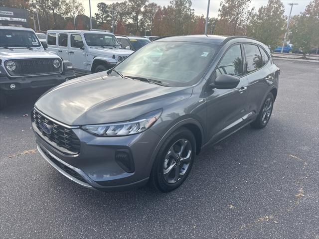 used 2023 Ford Escape car, priced at $20,894