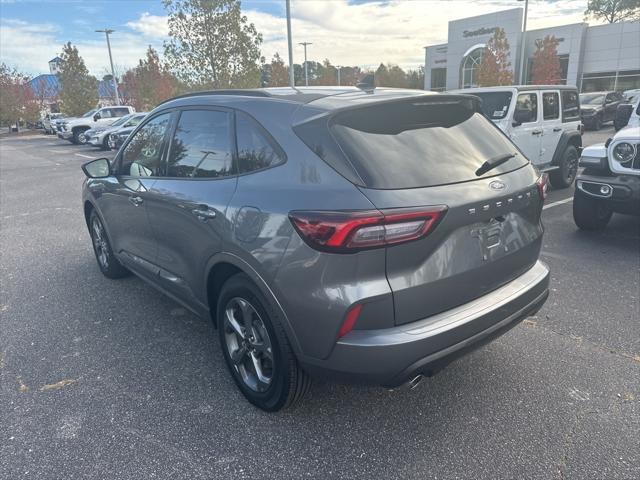 used 2023 Ford Escape car, priced at $20,894