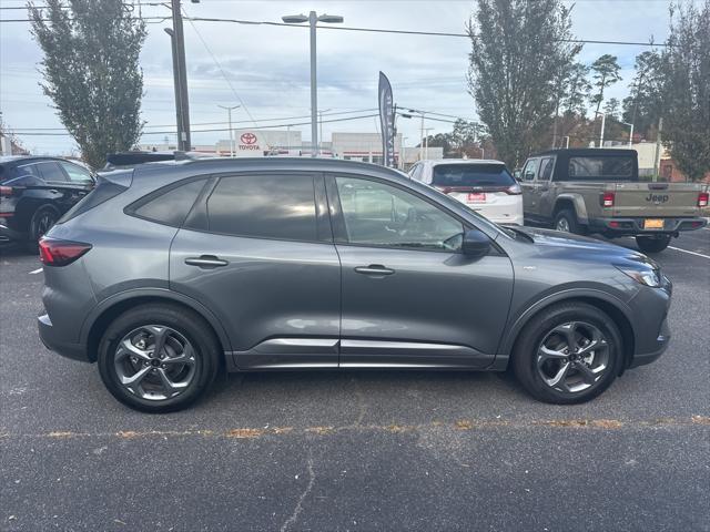 used 2023 Ford Escape car, priced at $20,894