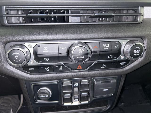 used 2024 Jeep Gladiator car, priced at $36,904