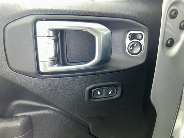 used 2024 Jeep Gladiator car, priced at $37,000
