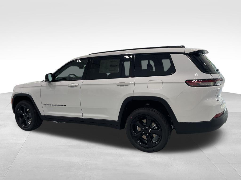 new 2025 Jeep Grand Cherokee L car