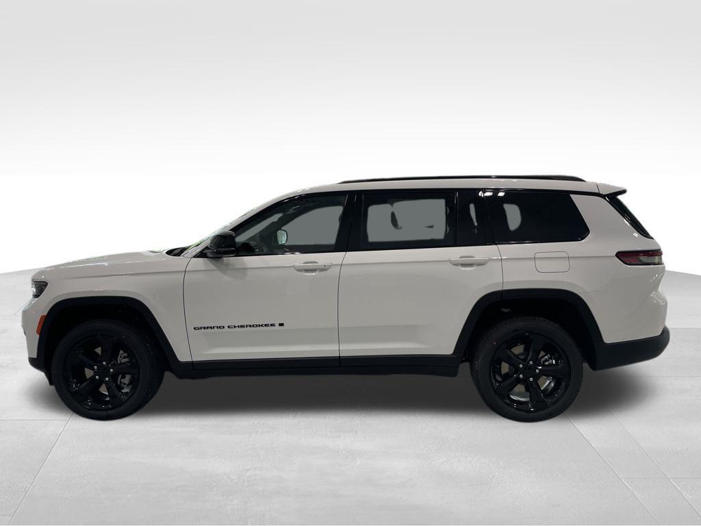 new 2025 Jeep Grand Cherokee L car