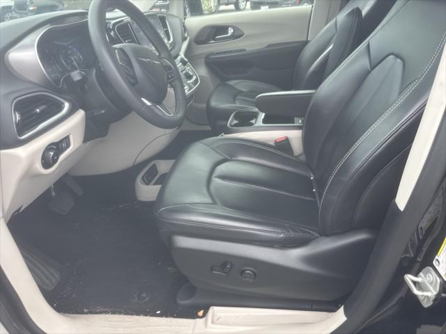used 2023 Chrysler Pacifica car, priced at $22,774