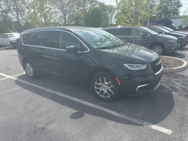 used 2023 Chrysler Pacifica car, priced at $22,774