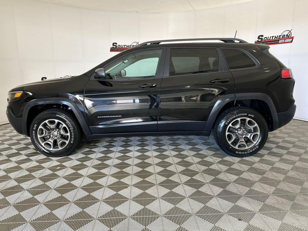 used 2020 Jeep Cherokee car, priced at $20,999
