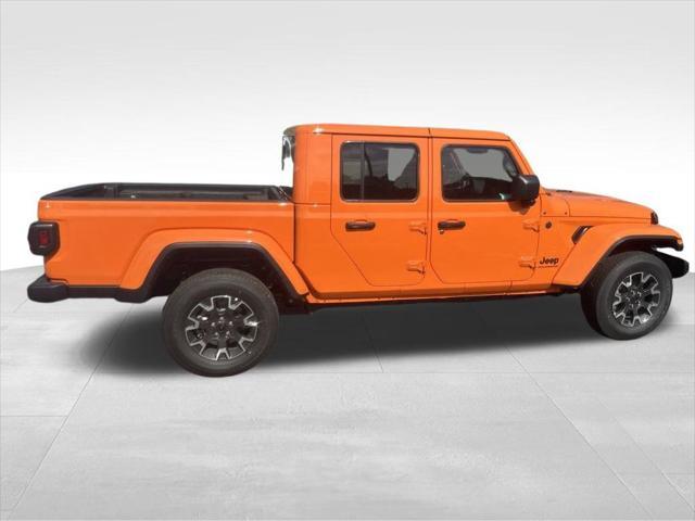 new 2025 Jeep Gladiator car, priced at $55,095