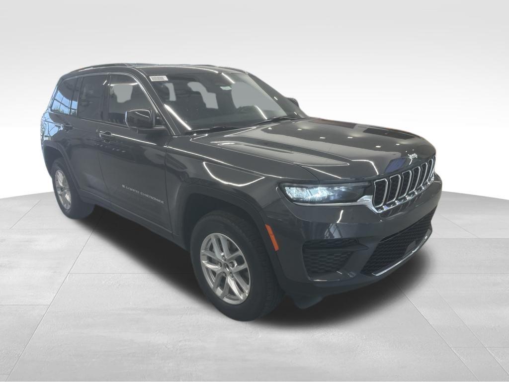 new 2025 Jeep Grand Cherokee car, priced at $44,170