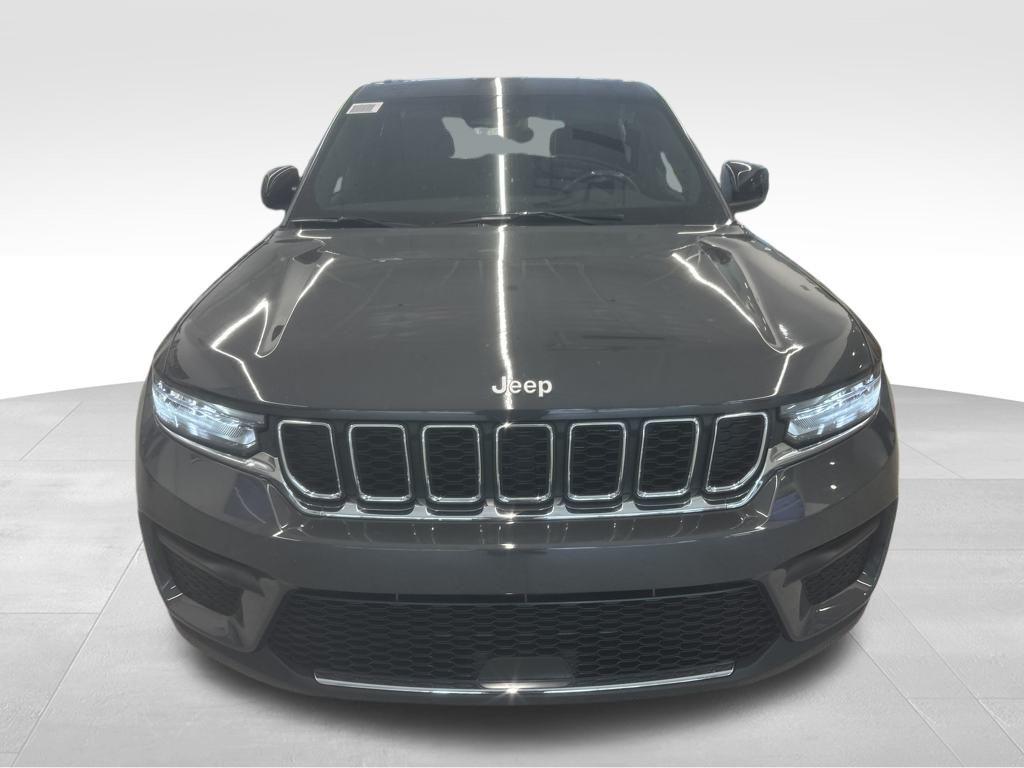 new 2025 Jeep Grand Cherokee car, priced at $44,170