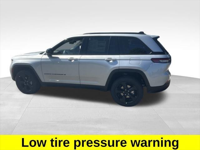 new 2025 Jeep Grand Cherokee car, priced at $48,375