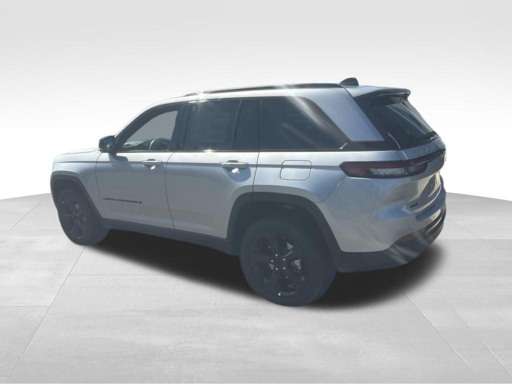 new 2025 Jeep Grand Cherokee car, priced at $48,375