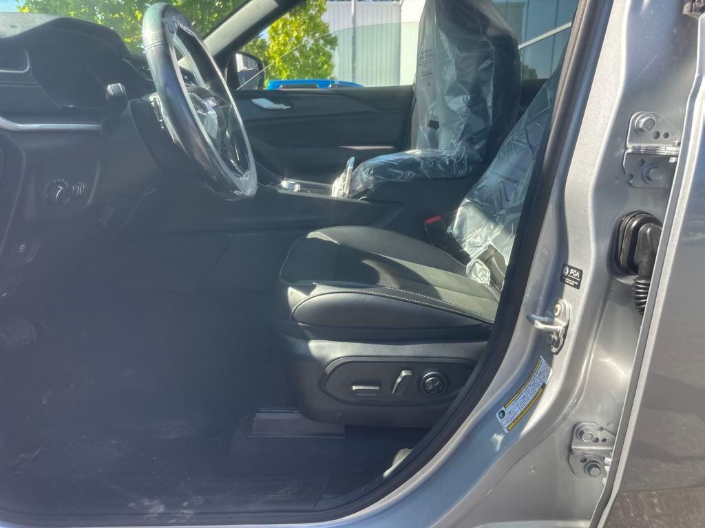 new 2025 Jeep Grand Cherokee car, priced at $48,375