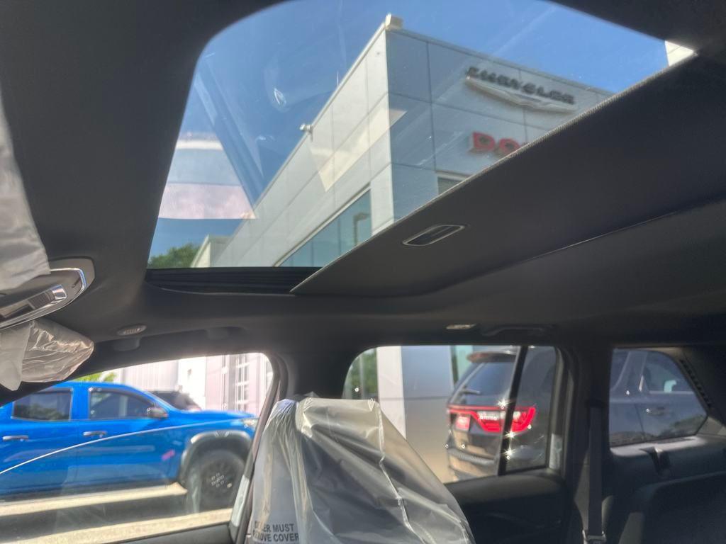 new 2025 Jeep Grand Cherokee car, priced at $48,375