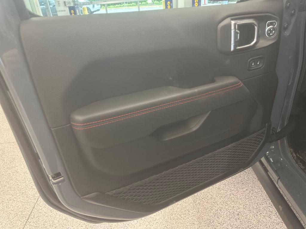 new 2025 Jeep Wrangler car, priced at $67,280