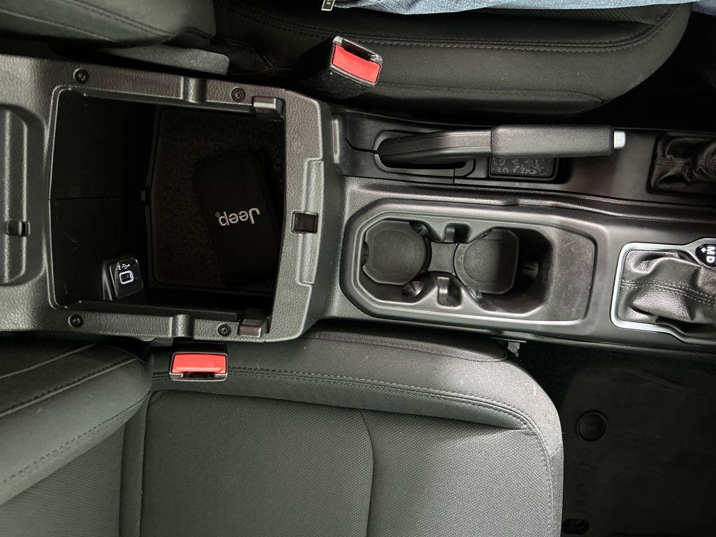 used 2022 Jeep Wrangler Unlimited car, priced at $28,497