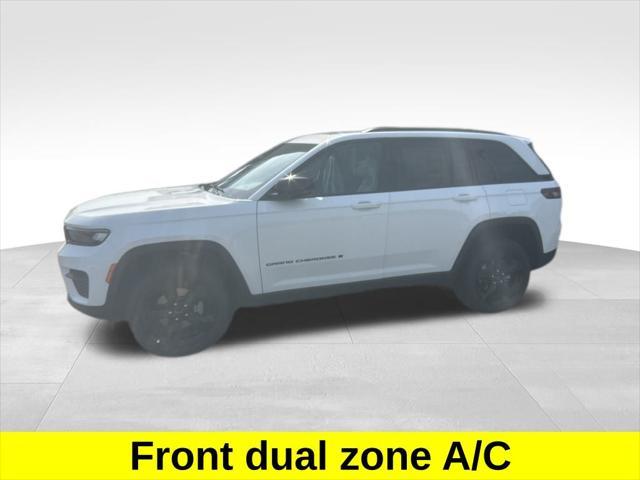 new 2025 Jeep Grand Cherokee car, priced at $47,780