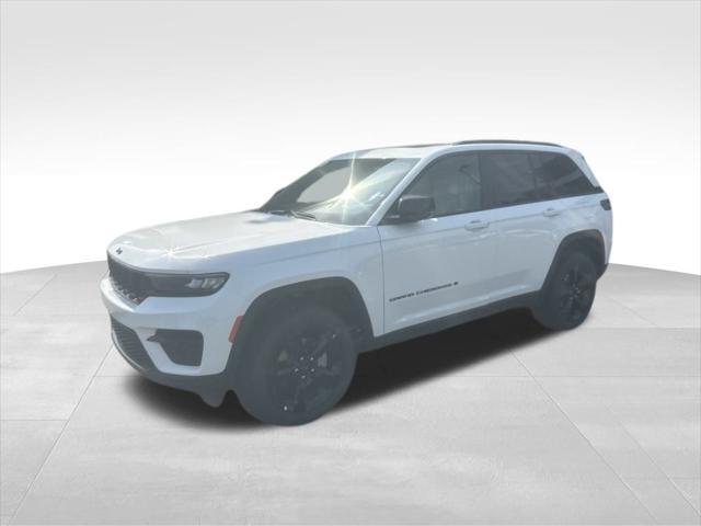 new 2025 Jeep Grand Cherokee car, priced at $47,780