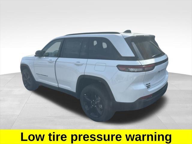 new 2025 Jeep Grand Cherokee car, priced at $47,780