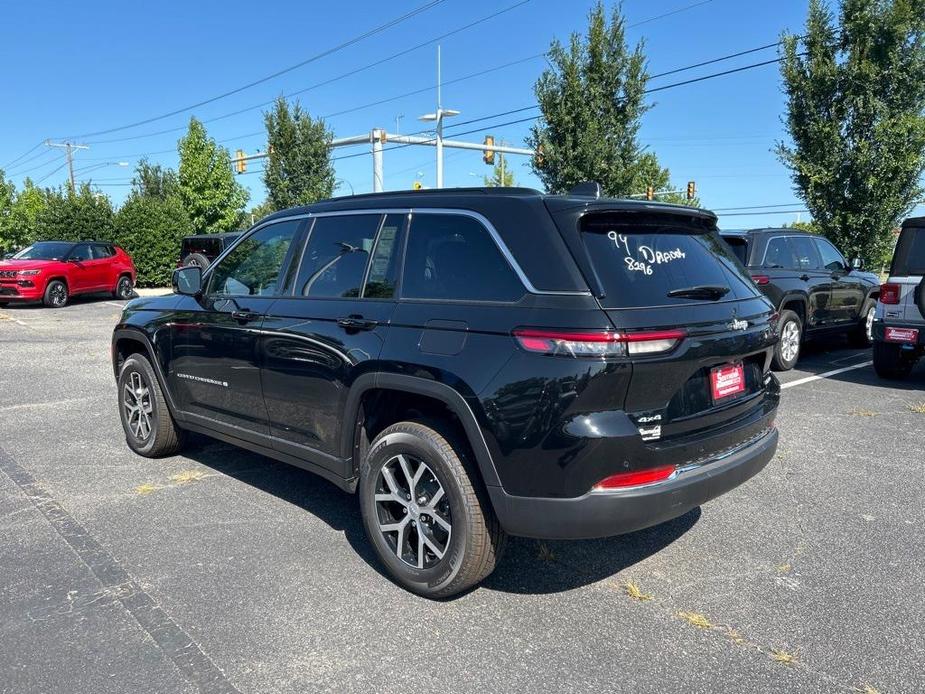 new 2024 Jeep Grand Cherokee car, priced at $52,810