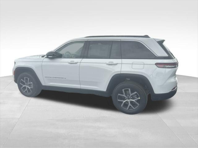 new 2025 Jeep Grand Cherokee car, priced at $49,415