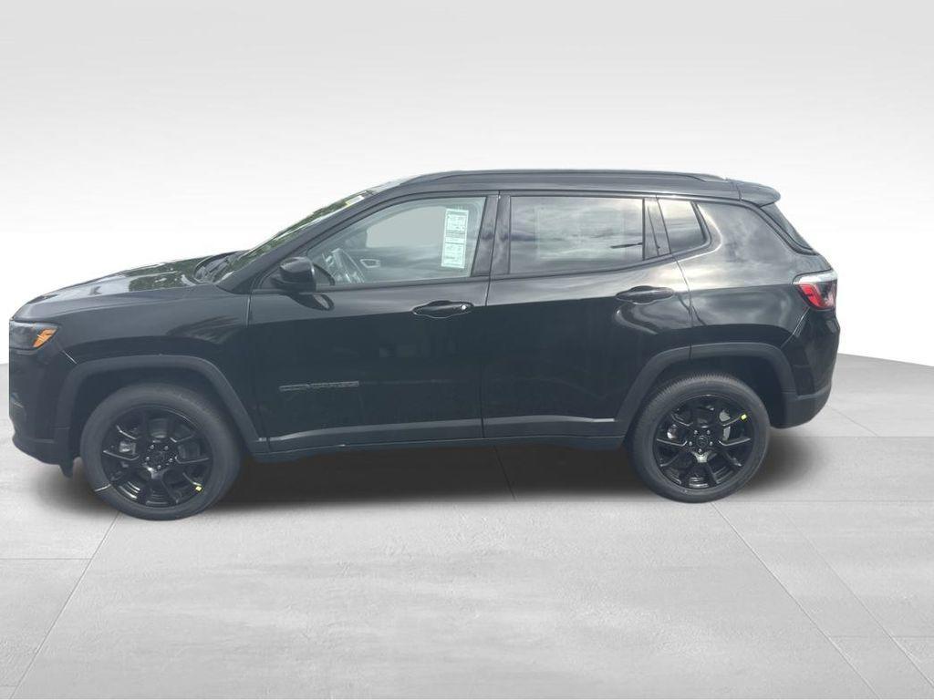 new 2026 Jeep Compass car, priced at $33,325