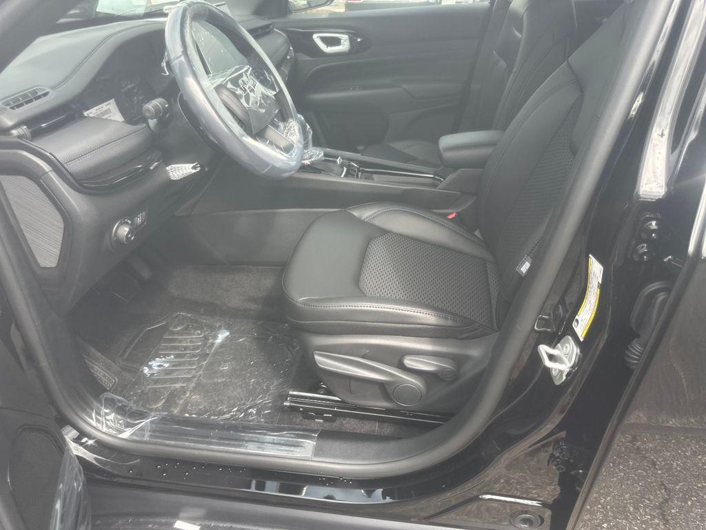 new 2026 Jeep Compass car, priced at $33,325