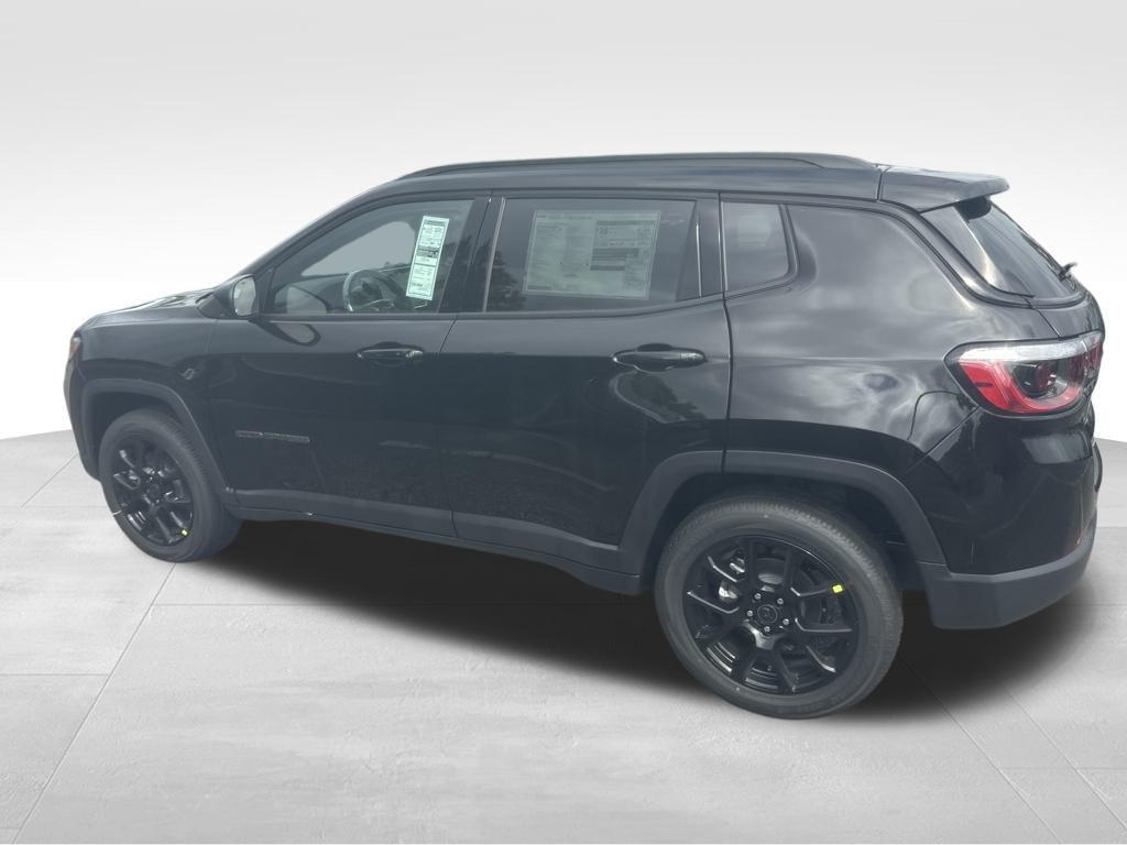 new 2026 Jeep Compass car, priced at $33,325