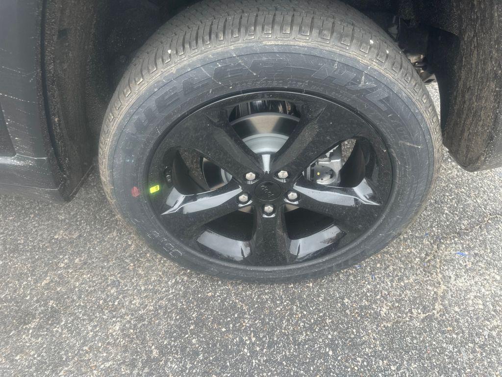 new 2025 Jeep Grand Cherokee car, priced at $48,375