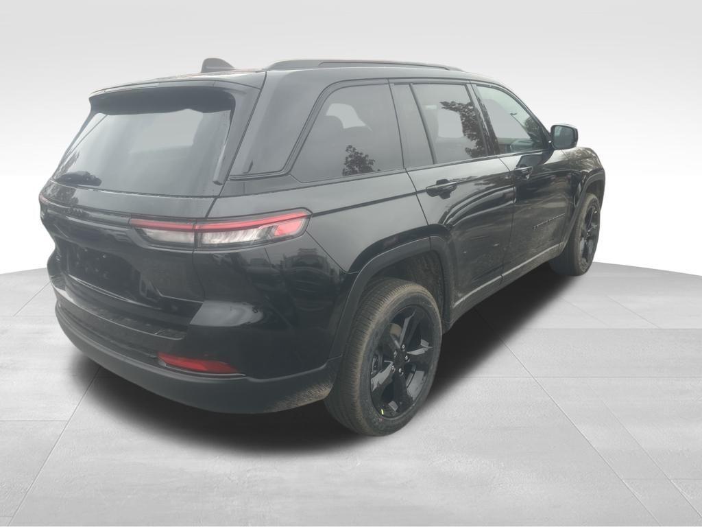 new 2025 Jeep Grand Cherokee car, priced at $48,375