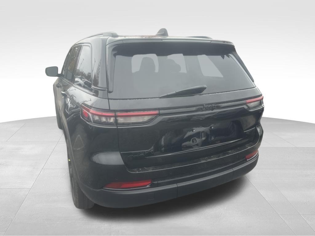 new 2025 Jeep Grand Cherokee car, priced at $48,375