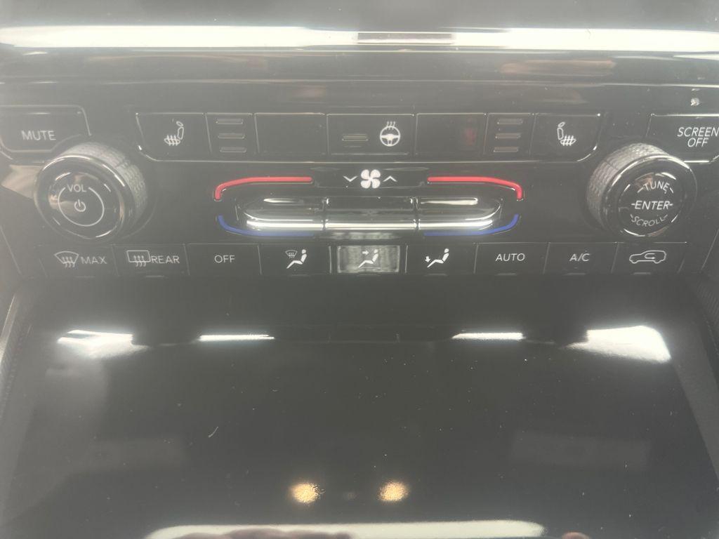 new 2025 Jeep Grand Cherokee car, priced at $48,375