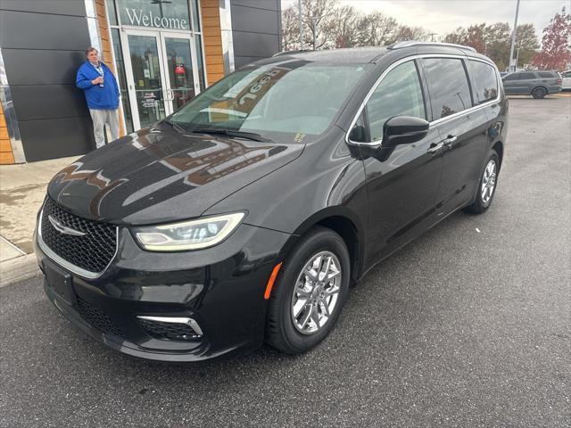 used 2021 Chrysler Pacifica car, priced at $25,631