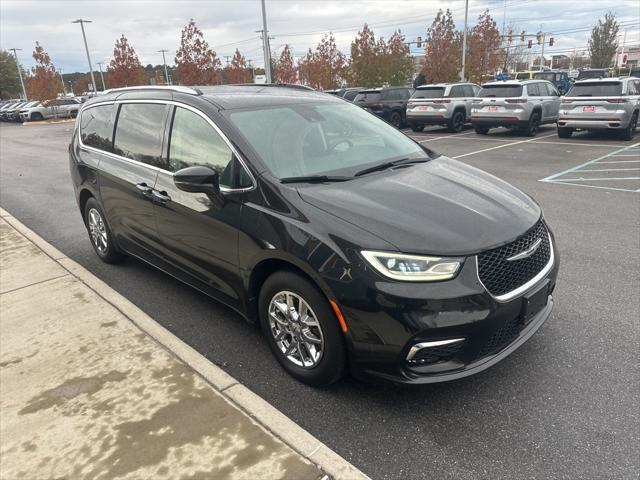 used 2021 Chrysler Pacifica car, priced at $25,631