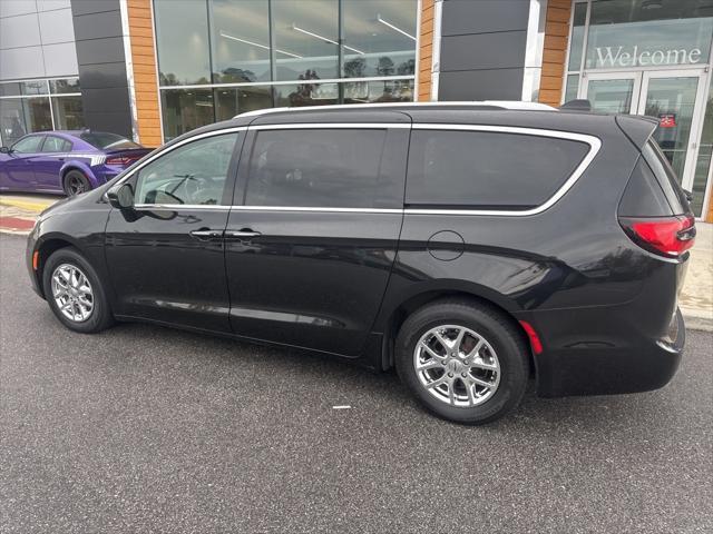 used 2021 Chrysler Pacifica car, priced at $25,631