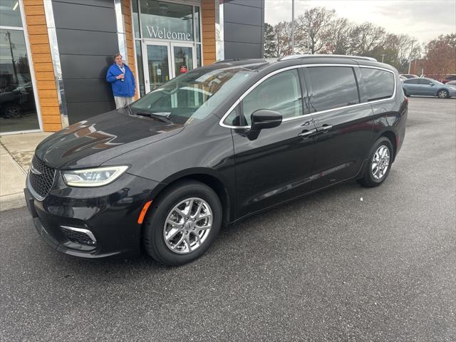 used 2021 Chrysler Pacifica car, priced at $25,631