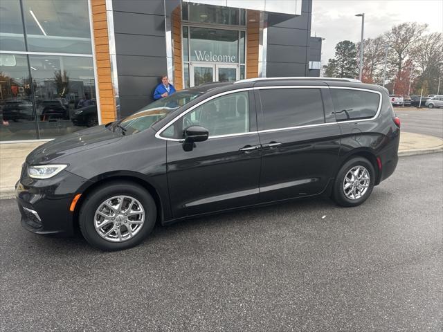 used 2021 Chrysler Pacifica car, priced at $25,631