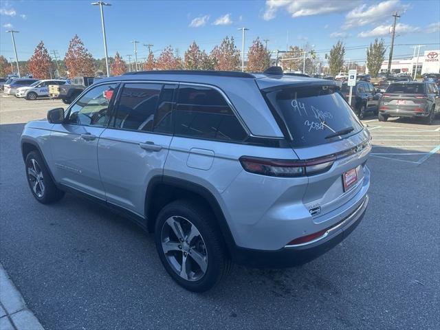 new 2024 Jeep Grand Cherokee car, priced at $60,135