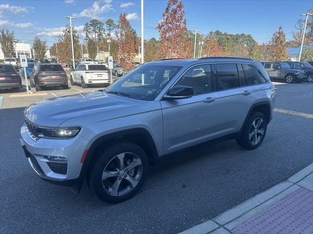 new 2024 Jeep Grand Cherokee car, priced at $60,135