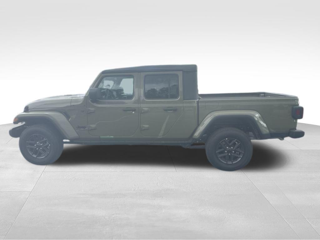 new 2025 Jeep Gladiator car, priced at $50,940