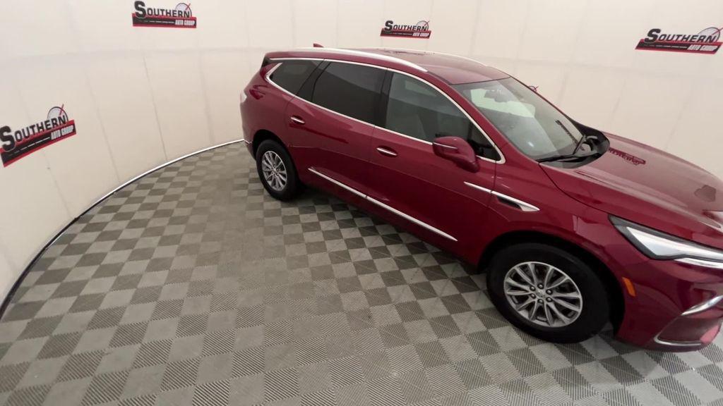 used 2024 Buick Enclave car, priced at $30,999
