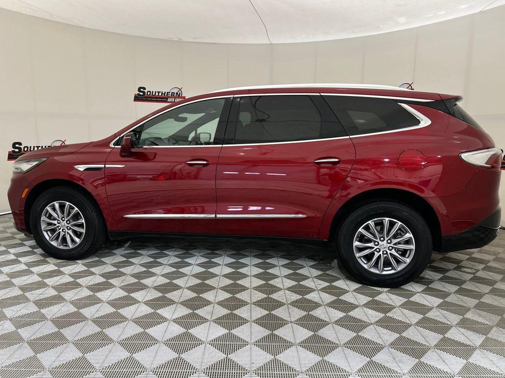 used 2024 Buick Enclave car, priced at $30,999