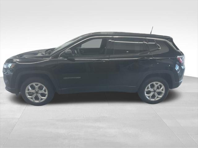 new 2025 Jeep Compass car, priced at $28,585
