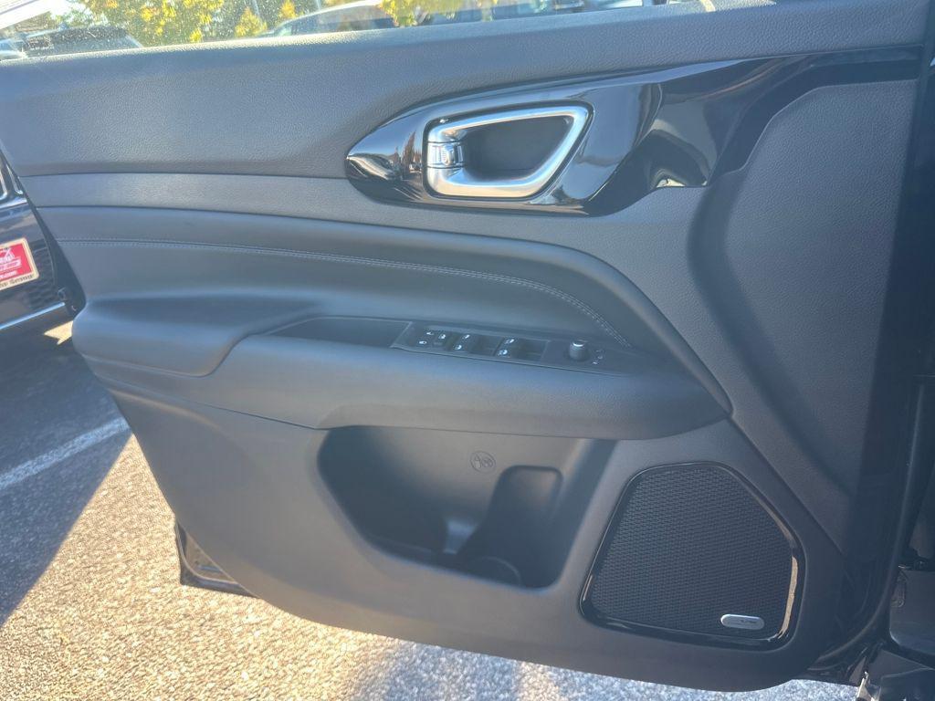 new 2026 Jeep Compass car, priced at $42,035