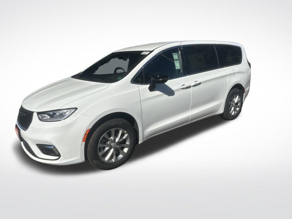 new 2026 Chrysler Pacifica car, priced at $52,635