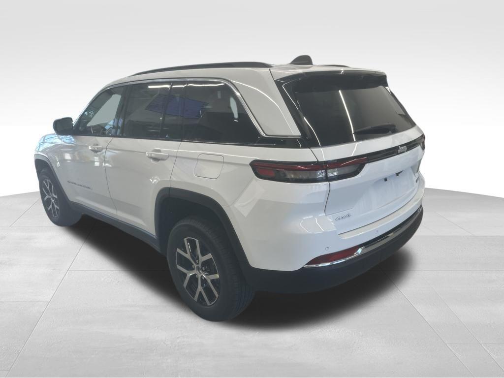 new 2025 Jeep Grand Cherokee car, priced at $52,340