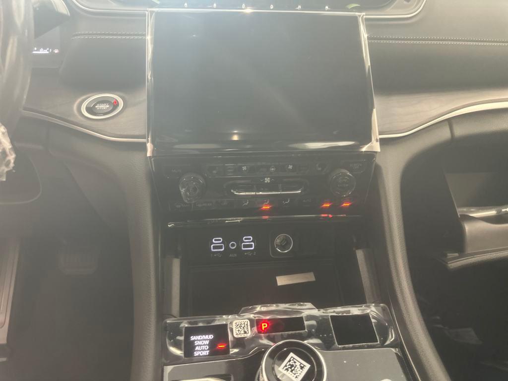 new 2025 Jeep Grand Cherokee car, priced at $52,340