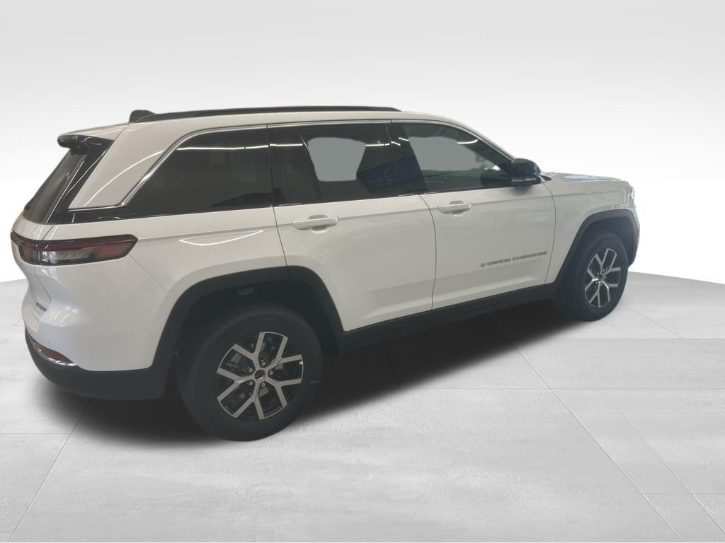 new 2025 Jeep Grand Cherokee car, priced at $52,340