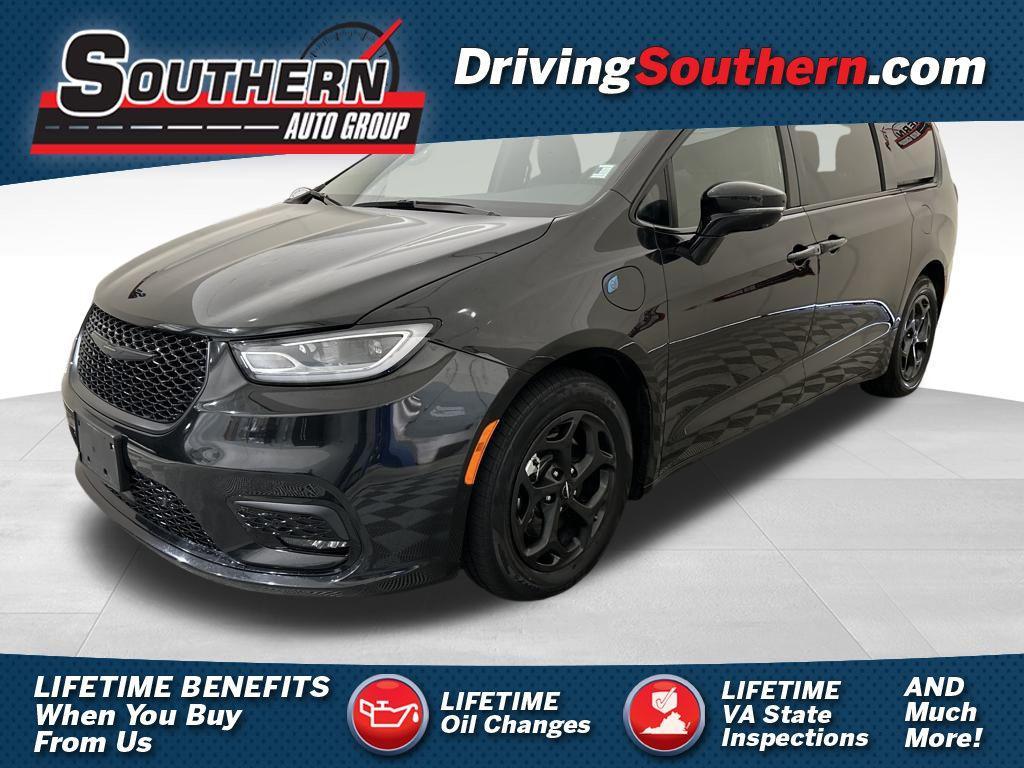 used 2024 Chrysler Pacifica Hybrid car, priced at $26,500