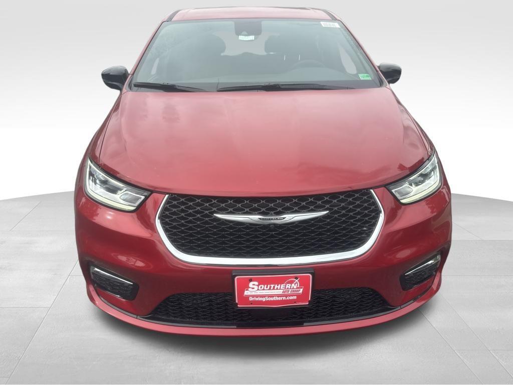 new 2026 Chrysler Pacifica car, priced at $53,130