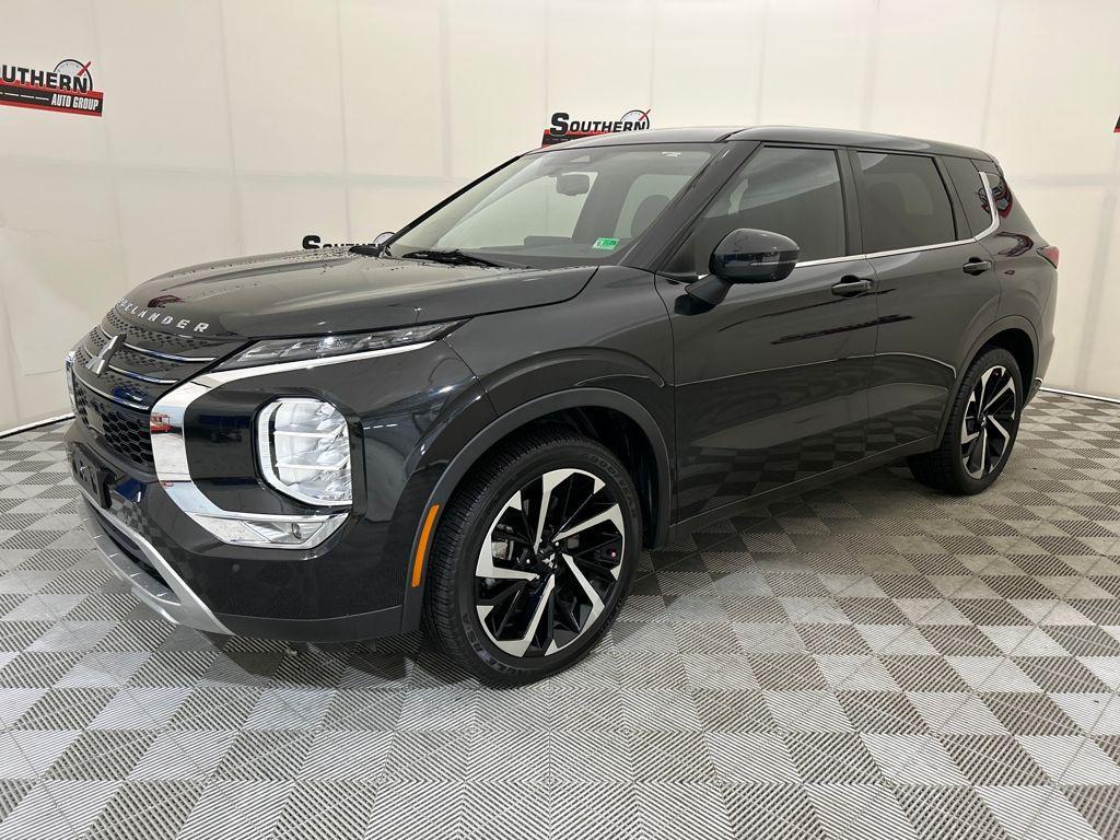 used 2022 Mitsubishi Outlander car, priced at $20,000